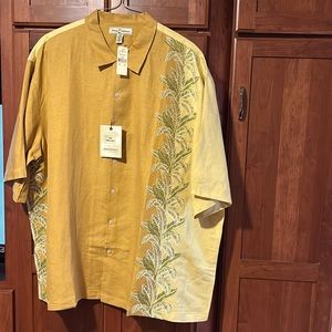 Men’s Tommy Bahama short sleeve button down linen/silk shirt. Size 4XB.